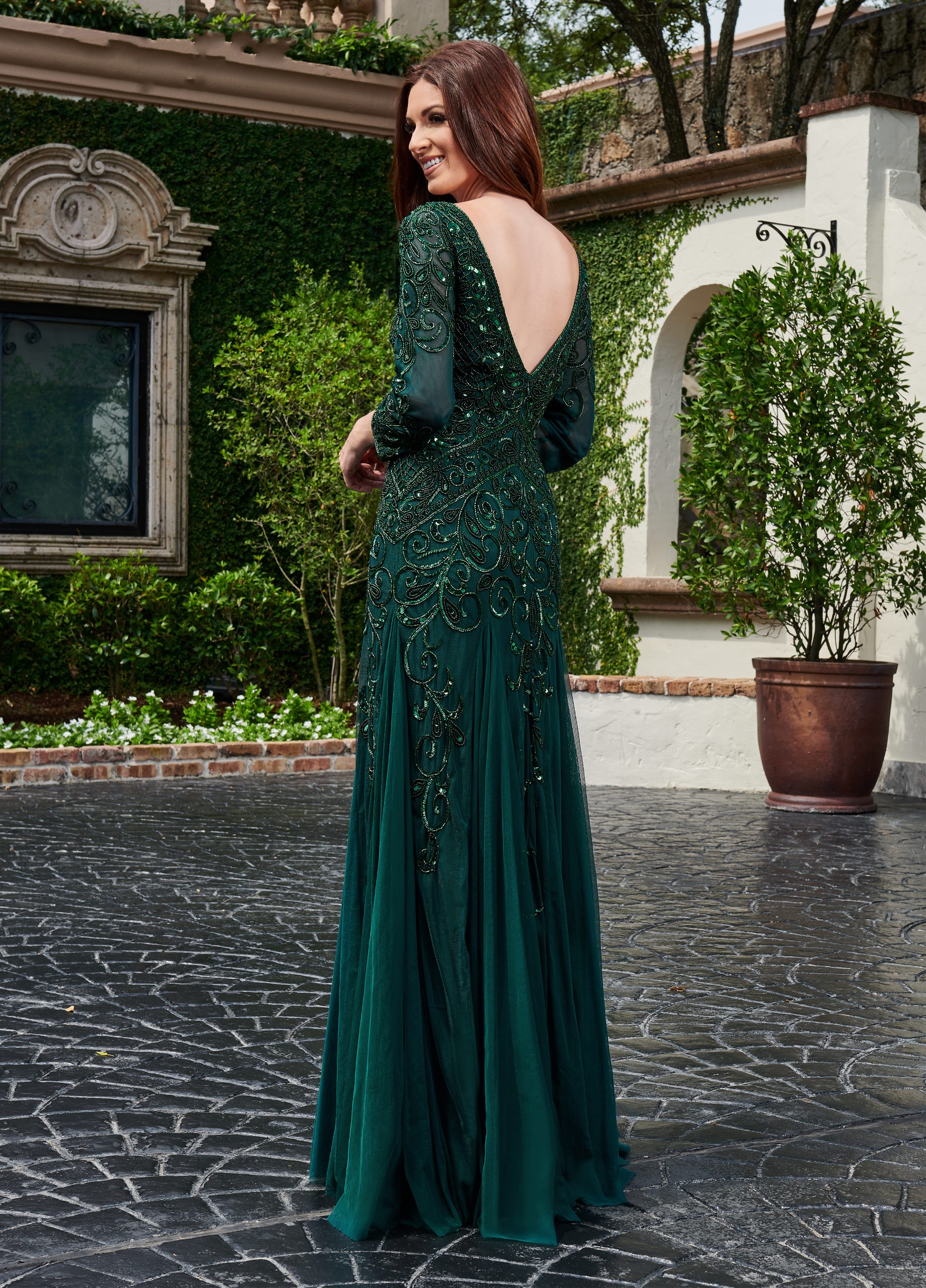 Mermaid Beading Mother Of The Bride Dresses Sequined Backless Wedding Guest Dress Long Sleeves Plus Size Tulle Evening Gowns