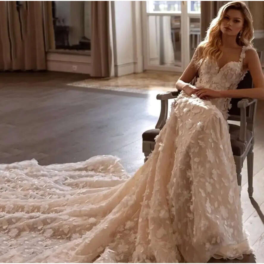Lace Amazing 3D Wers Mermaid Wedding Dresses Sexy Open Back Spaghetti Straps Sweep Train Bridal Gowns For Western Garden Church Robes De Mariage Bc188