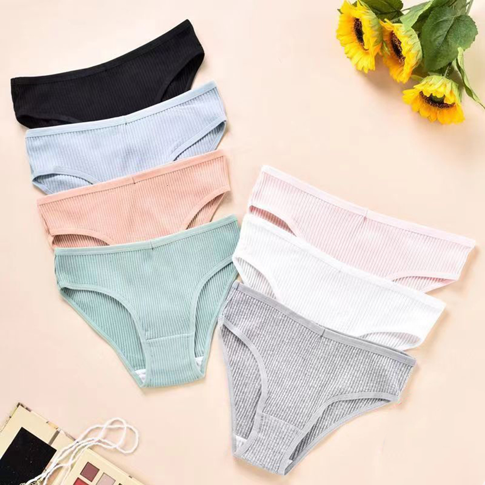 2025 New designer pieces trend set cotton women s underwear high quality sexy underwear low waist seamless sports underwear underwear wholesale