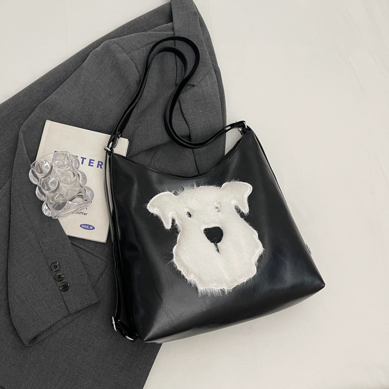 2025 Designer designer 3 free 2024 shipping new plush puppy large capacity college student class bag relaxed commuting backpack