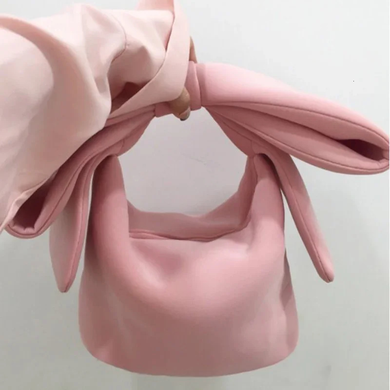 SpringSummer Woman Personality Pink Color Spliced Bow Many Wear Methods Handbag All Match Evening Clutch Bags Cute 241021