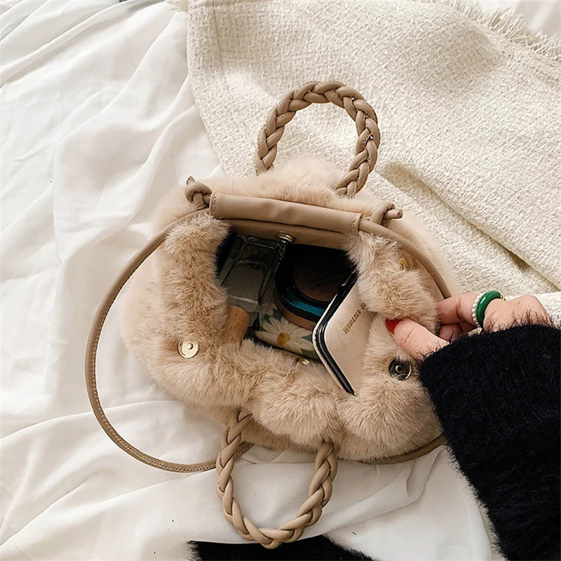 Simple Womens Soft Plush Shoulder Bag Winter Fur Womens Clutch Wallet Small Handbag Fashion Womens Cross Body Bag 241022