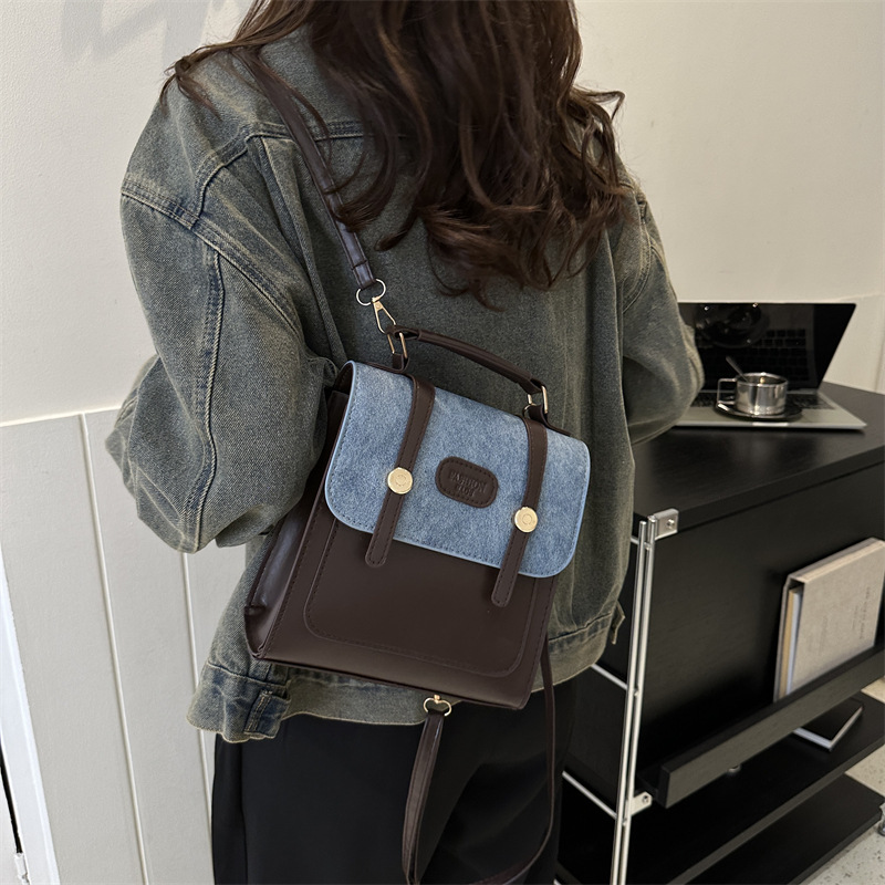 2025 Designer Niche Design Bag 3 2024 Autumn New Handbag Casual Outward Travel Backpack free shipping