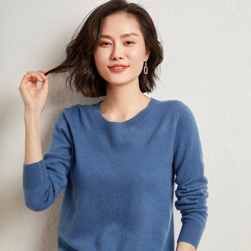 100%Merino Pure Wool Pullover Sweater For AutumnWinter Womens Round Neck Warm HighQuality Solid Color Basic Knitted Jumper Top 241021