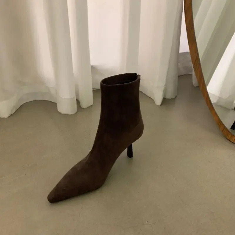 2024 Ankle Boots Pointed Toe New Autumn Thin High Heels Suede Solid Short Plant Thread Botte Womens 241106