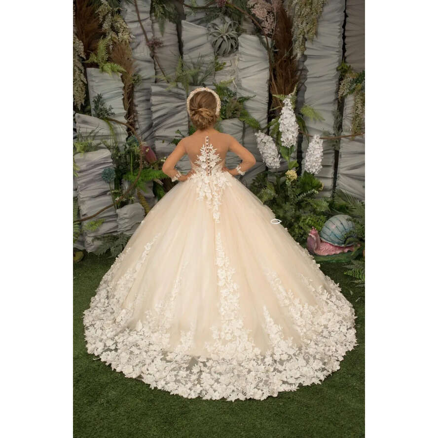 Wer Lace Princess Champagne Girl Dresses Sheer Sleeves Appliques Long Girls Pageant Gowns Formal Kids Birthday Party Communion Dress Custom Made Bc184