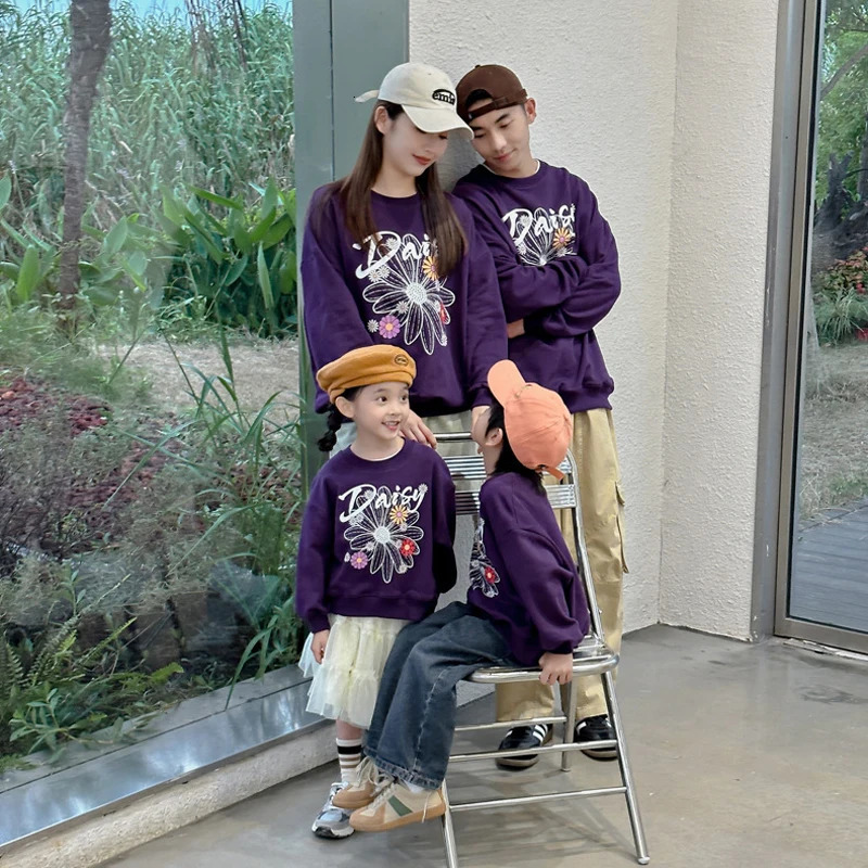 IYEAL Family Sweatshirt Mother Father Daughter Son Matching Outfit Mens Couple Shirt Childrens Top 241022