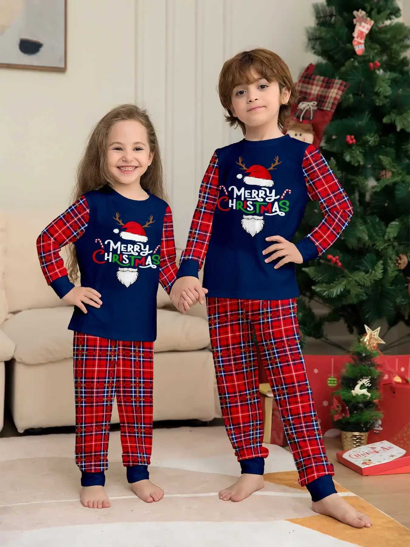 Winter 2024 Plaid Print Parent-child Matching Outfits Cute Loose Family Christmas Pajamas Set Baby Dog Romper Xmas Look PyjamasXJ241008