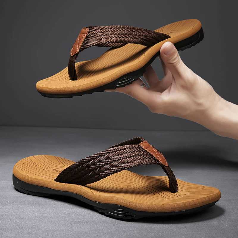 High Quali Brand Fashion Men Flip Flops Summer Beach Flip Flops Men Casual Breathable Thicken Beach Men Slippers Outdoor Y250301