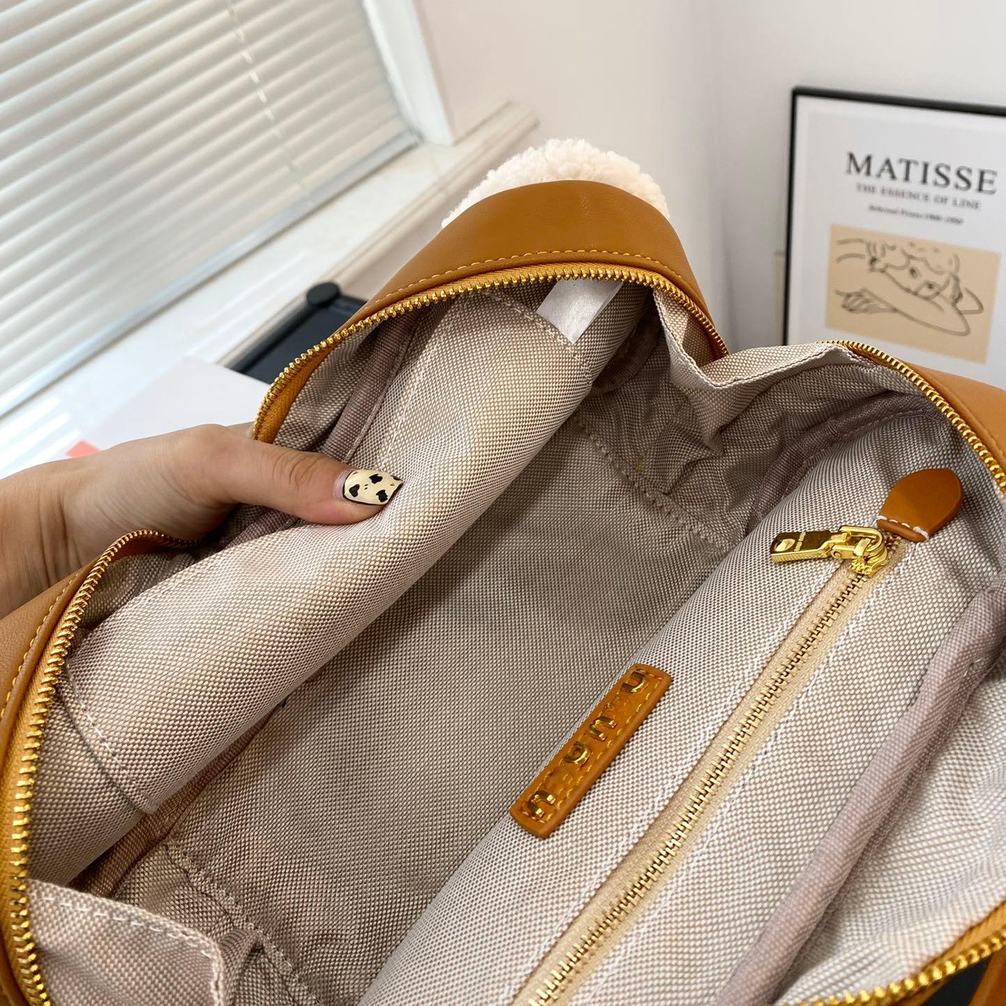 Designer Underarm Bags Womens Mini Handbags Casual Elegant PlushBowling High End Shoulder Bag Pleated wallet Leather Banquet tote Free shipping