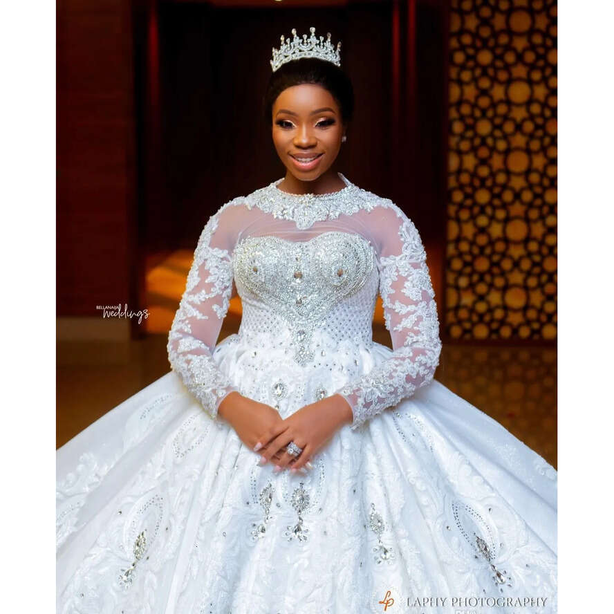 Aso Amazing Ebi Arabic Plus Size Urious Lace Sexy Beaded Crystals Long Sleeves Bridal Dresses Sheer Neck Wedding Gow Cph215