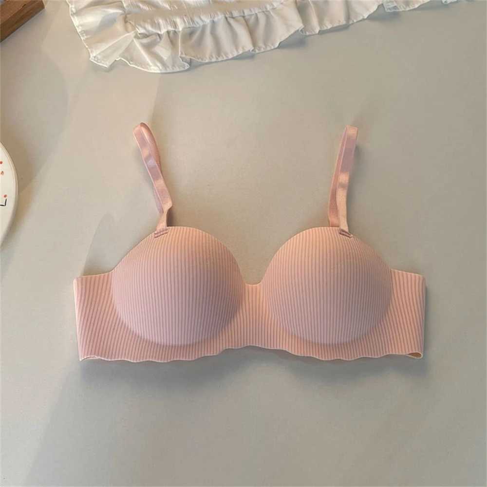 Seamless Bras For Women Soft 1/2 Cup Underwear Push Up Bra Bralette Comfort Invisible Brassiere Nonwire Simple Sexy LingerieX2410