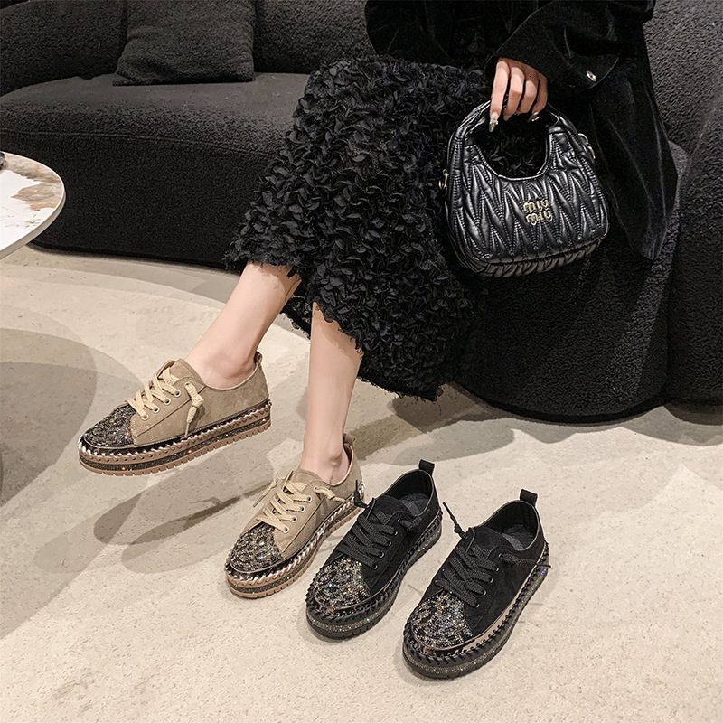 Korean version new rhinestone thick soled lazy shoes for women 2024 autumn student casual single shoes versatile shallow mouth loafers