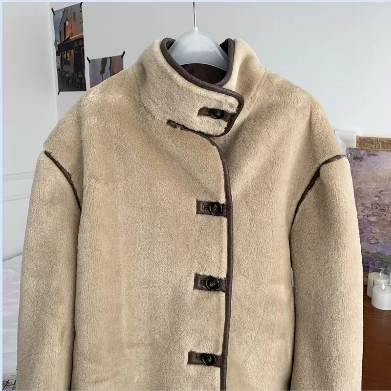 Winter womens artificial cashmere suede stand up collar jacket warm and loose color collision leather splicing warm top 241022