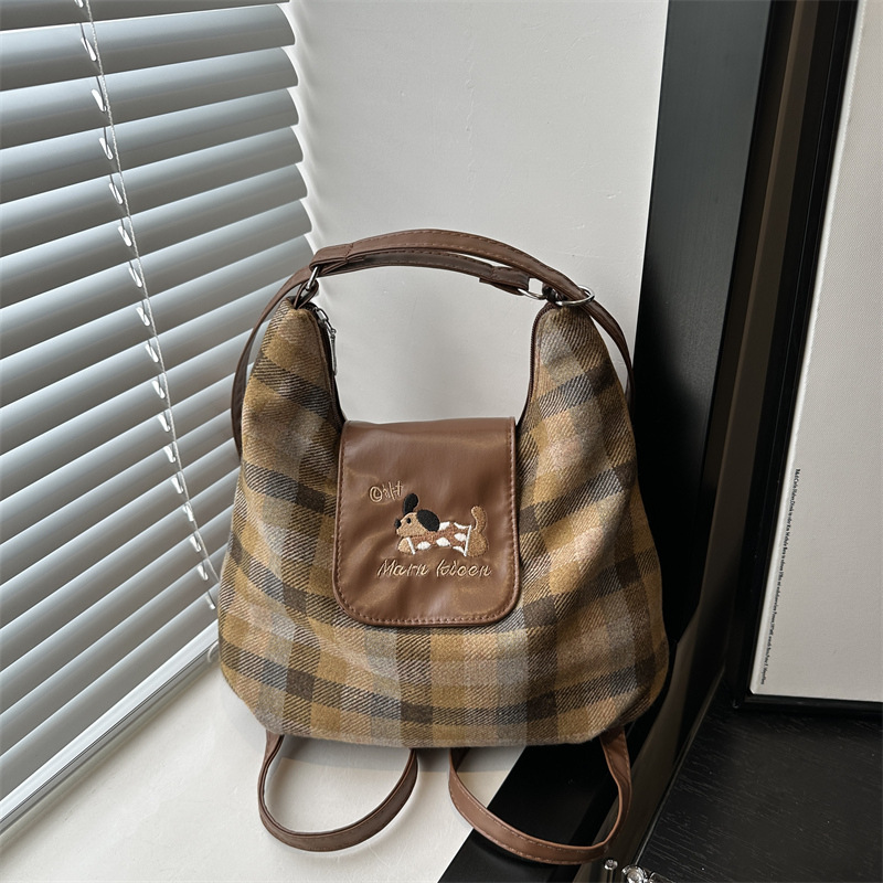 2025 Designer New tote 3 fashionable with niche design and large capacity 2024 autumn shoulder crossbody bag free shipping