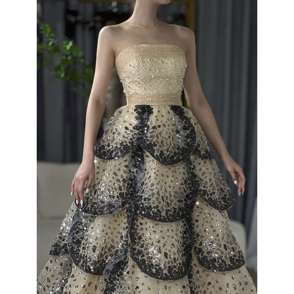 Serene Hill 2024 Black Nude Saudi Strapless Evening Dresses with Sparkly Sequin Tiered Ruffles for Formal Gowns LA72505A