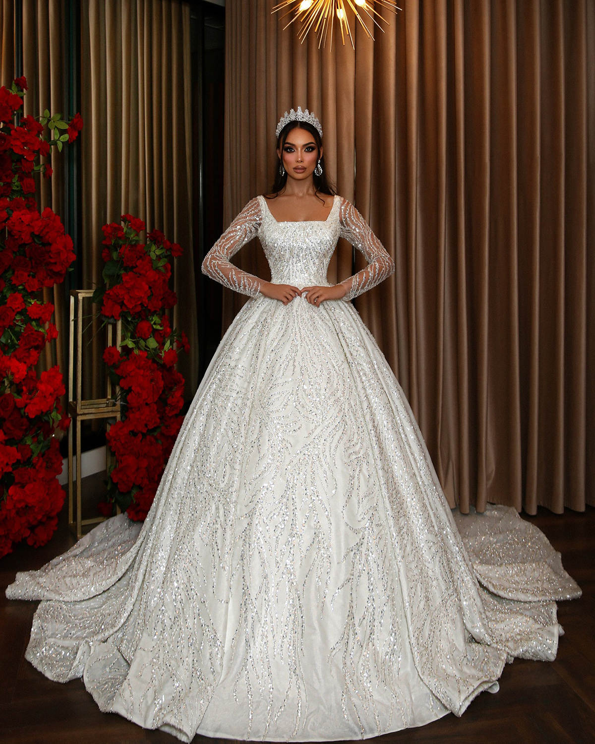 Classic Sequins Wedding Dresses Square Collar Bride Ball Gown Bridal Dress Princess Long Sleeves Lace Up Custom Made Plus Size Sweep Train Vestidos De