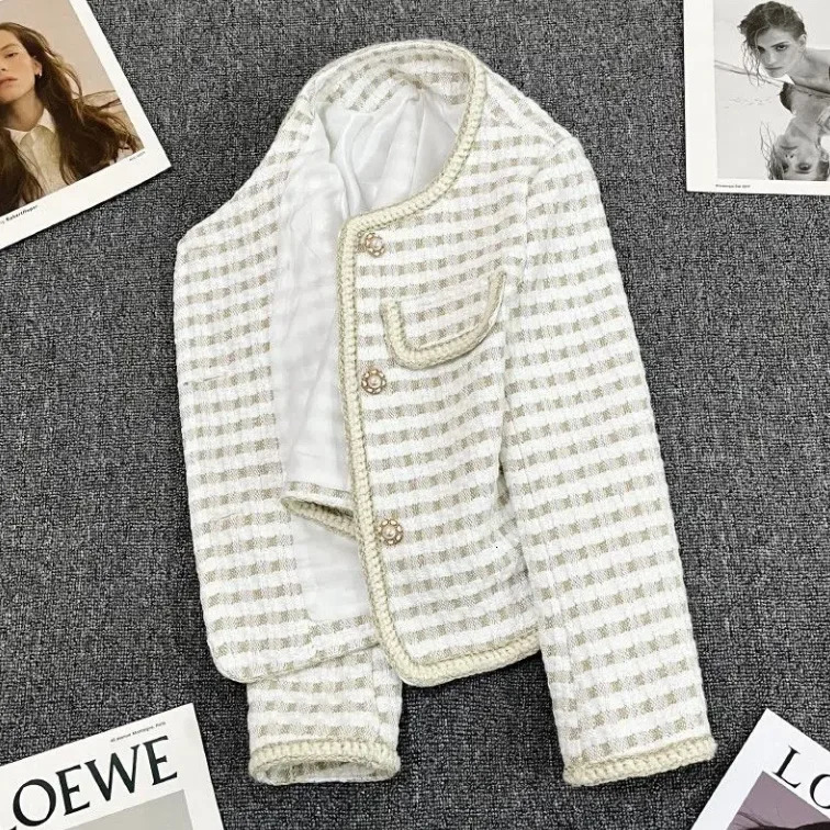 Socialite Temperature Plaid Small perfume Style Jacket Womens Pearl Button Short Wool Tweed Top 241023