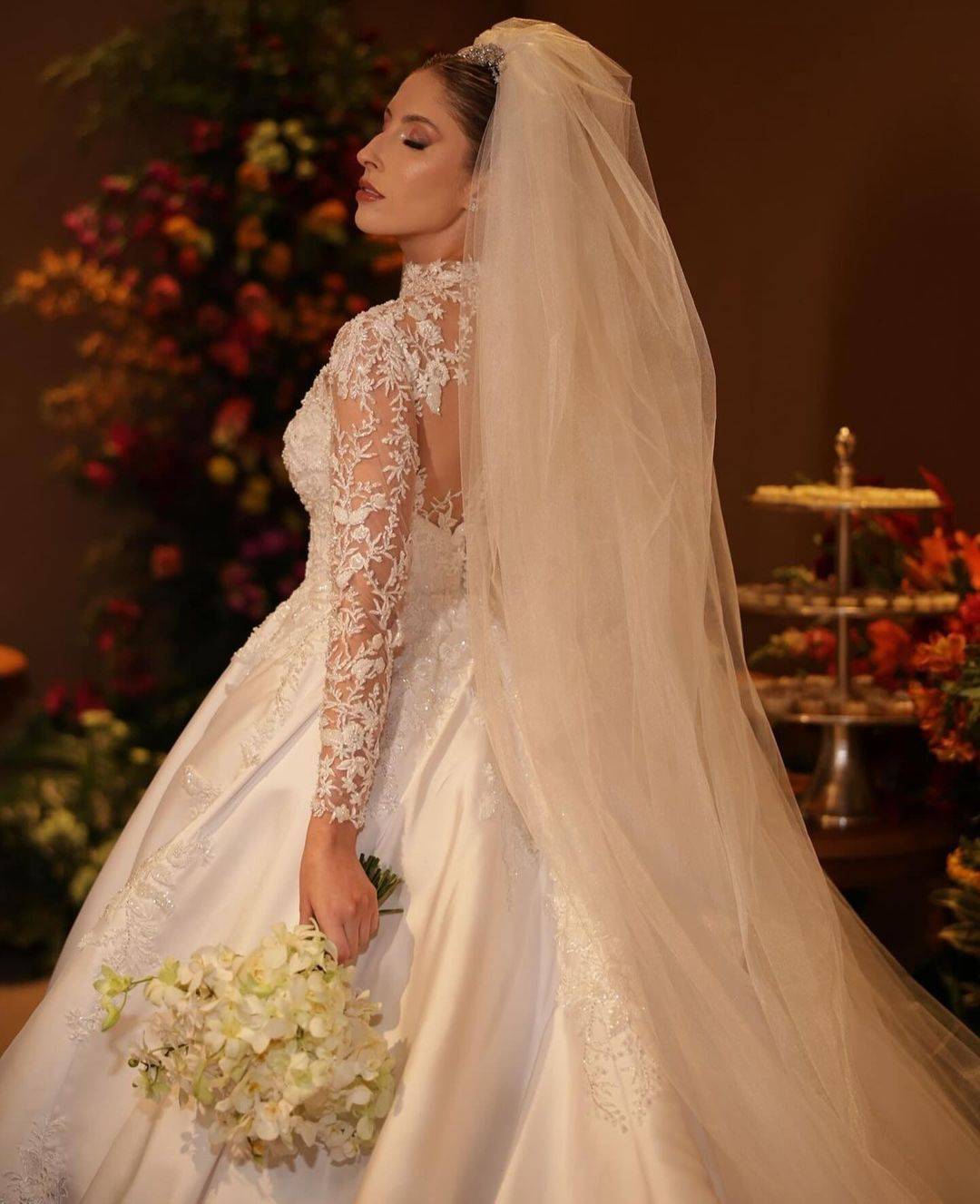 Classic Wedding Dress For Women High Collar Long Sleeves Bridal Gown Sequins Sweep Train Dresses Custom Made vestidos de novia