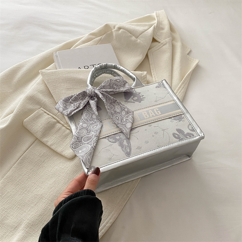 2024 designer free shipping new large capacity letter shoulder bag, casual scarf bow hand-held tote bag