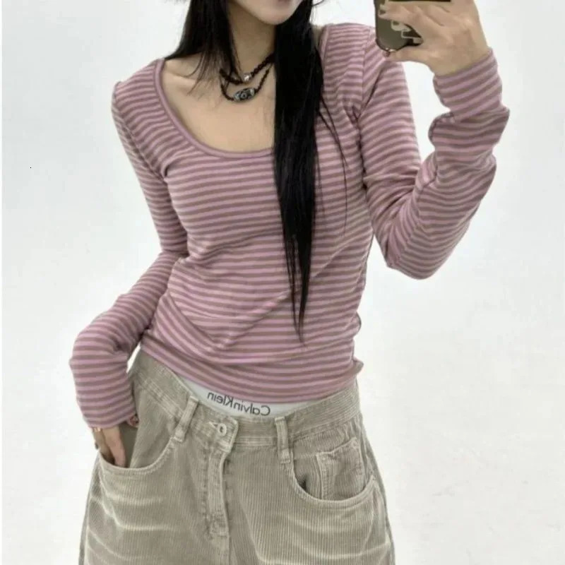 Casual Striped TShirt For Women Fashion Vintage Womens Long Sleeve Round Neck Slim Tee Spring Female Gentle Street Top 241022