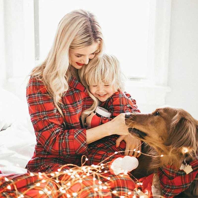 Family Christmas Pajamas Red Plaids Family Matching Clothes Autumn Winter Matching Couple Outfits Parent Children SleepwearXJ241008