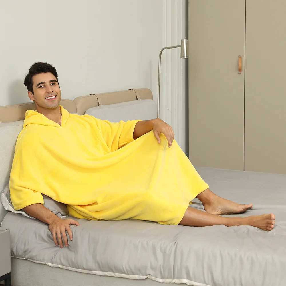 Regular summer hooded mens pajamas bright yellow loose suit home clothing loose casual hooded shirt with pockets W241023