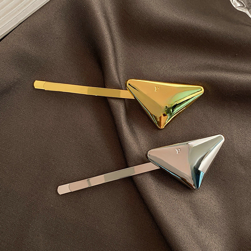 2pcs Classic Metal Triangle Jewlery Designer For Women Clips Barrettes Hair Accessories Free shipping