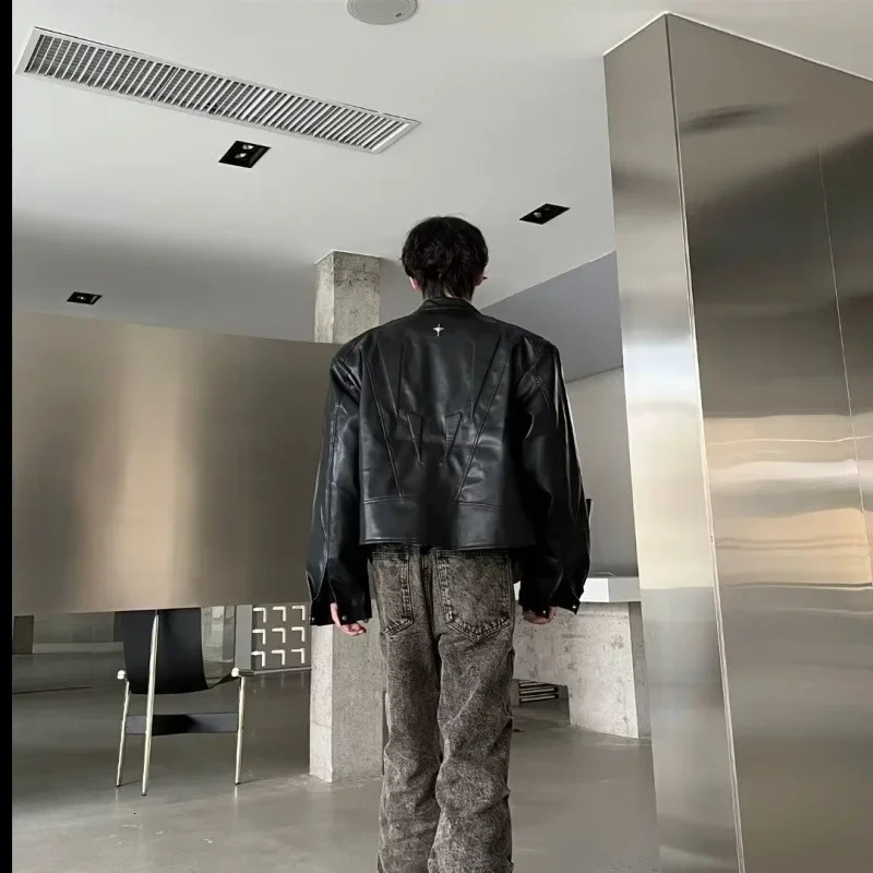 Cross disciplinary niche sensitive mens motorcycle jacket autumn retro loose streetwear fashionable synthetic leather 241023