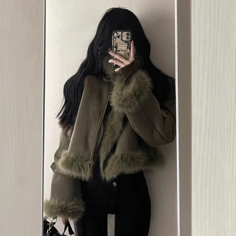 Womens spliced short leather and fur suede thick green collar long sleeved loose autumn high-end clothing 241023