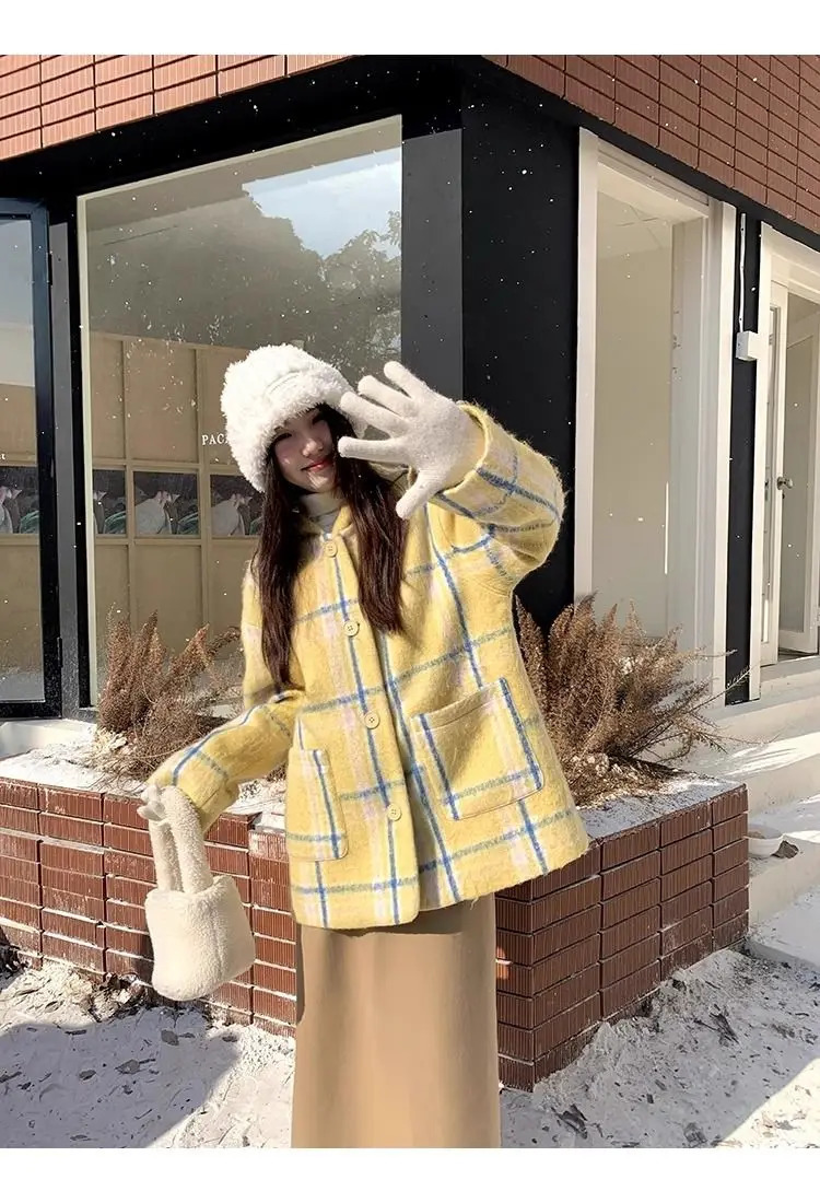 Wool coat yellow checkered hooded autumn/winter retro womens jacket Korean style short and elegant jacket 241023