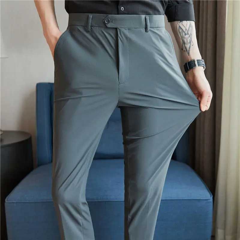 Fashion Men Slim Fit Dark Gray Smart Casual Suit Pants Spring Summer New Ice Silk High Elasticity Business Cropped Trousers 2024X241023