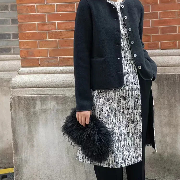 Handmade Ostrich Feather evening bag fashionable metal rhinestone chain shoulder bag promotion party womens clutch 241023