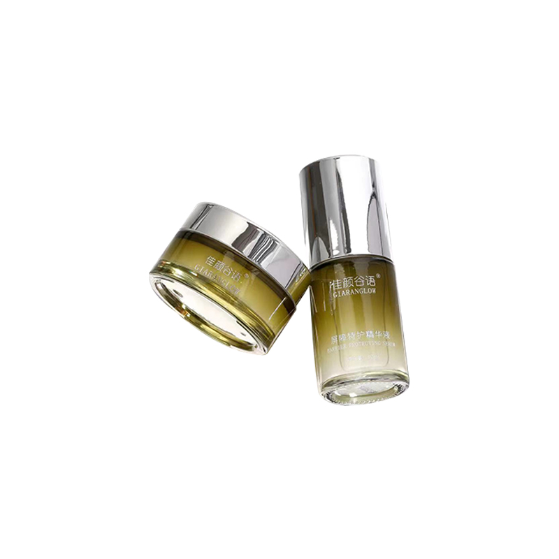 Restorative Barrier Cream to Strengthen Skin's Natural Defenses Against Irritants