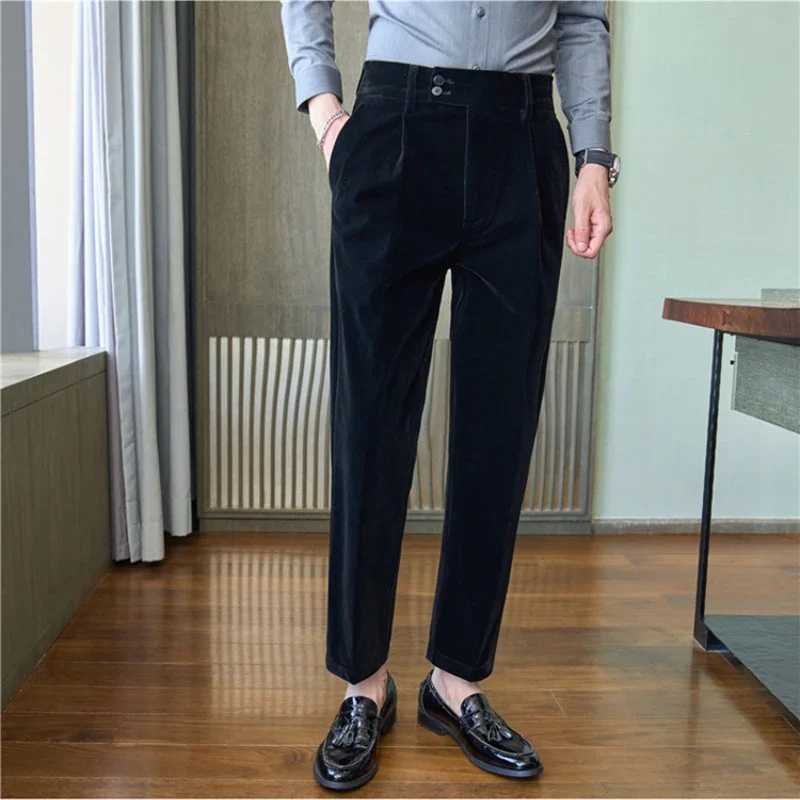 2023 Autumn Winter Velvet Suit Pants for Men Solid Color Casual Business Dress Pants Office Social trousers men clothingX241023