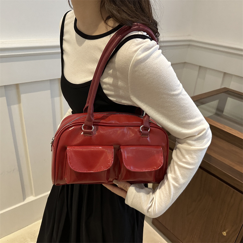 2025 Designer New Autumn 2024 3 Beautiful Handheld Small Square Trendy Fashion Shoulder Bag free shipping