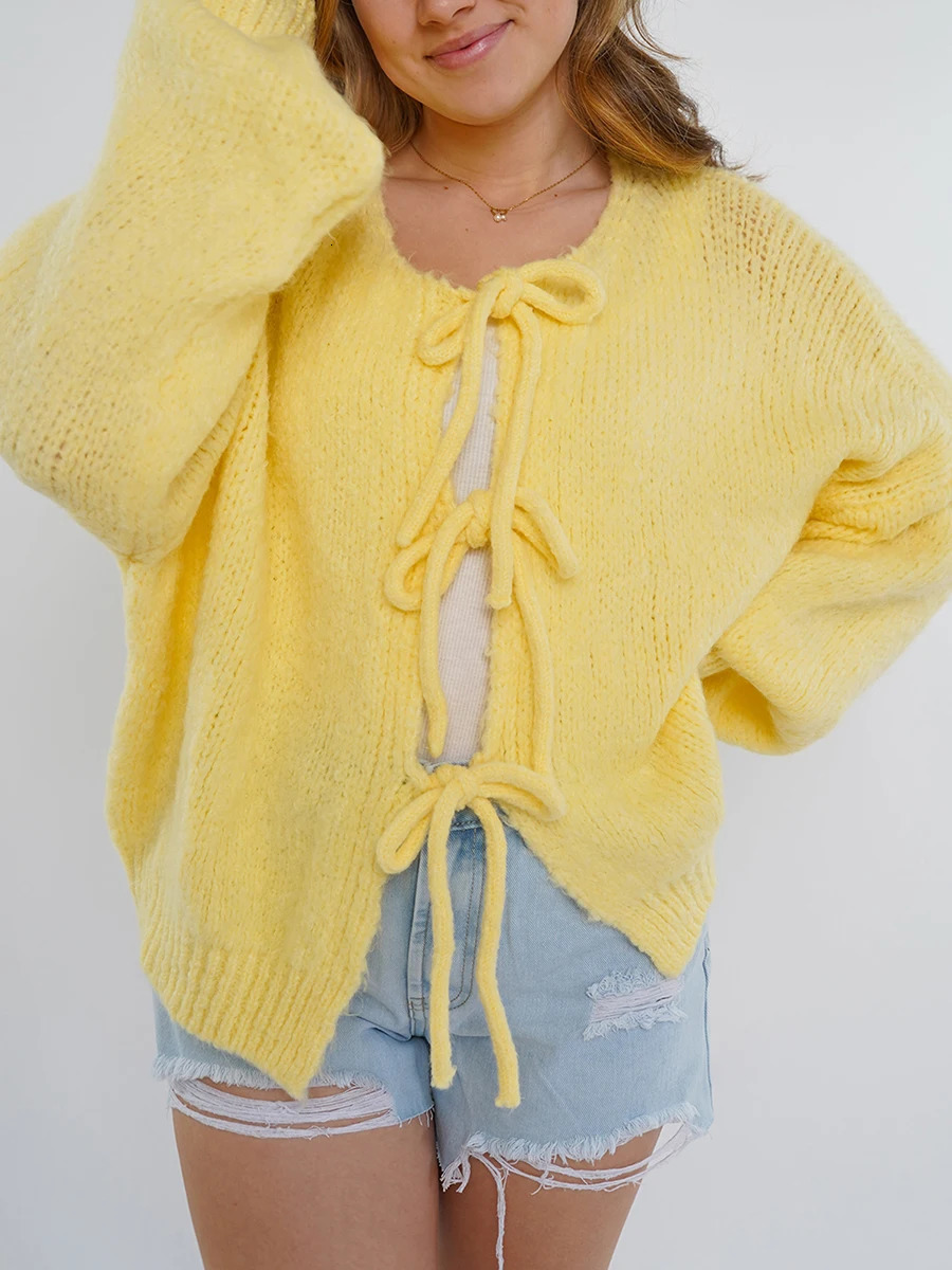 Women s Cable Knit Sweater Stylish VNeck Long Sleeve Button Up Chunky Cardigan Coat for Winter Fashion 241021