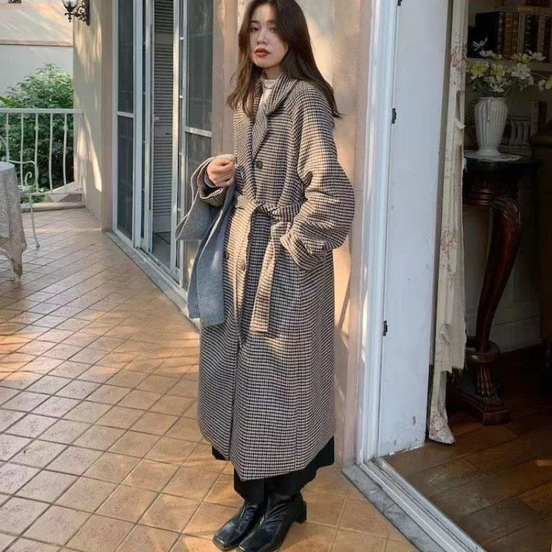 Womens outerwear plain weave tweed wool warm long jacket womens coat Korean fashion coat trench coat autumn/winter 241023