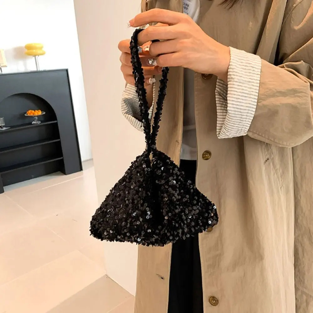 Solid color sequin cross body bag fashionable Korean INS evening clutch bag handbag bottom bag sequin shoulder bag for women 241023