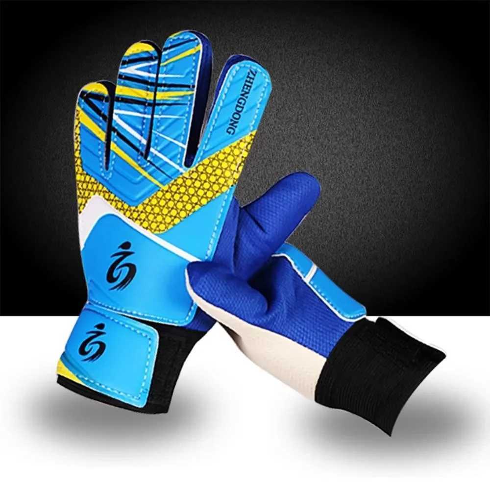 1Pair Latex Profional Kids Soccer Goalkeeper Gloves Soccer Goalie Strong Full Finger Protection Gloves Football GlovesXJ241023