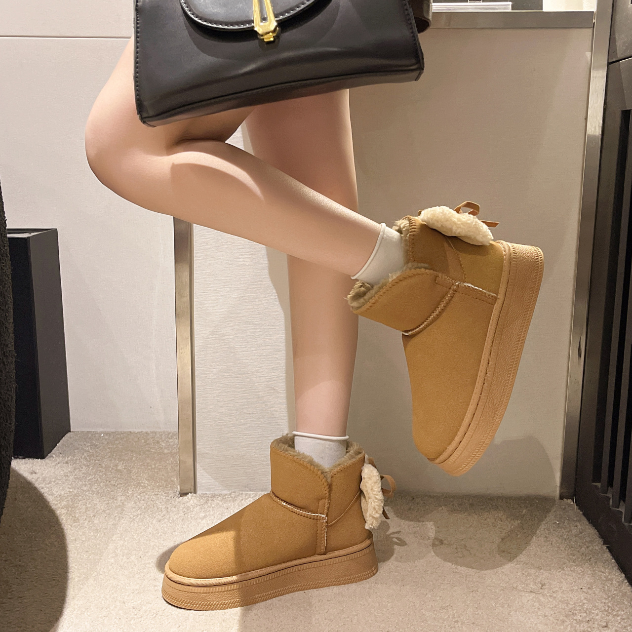 Winter New Korean Edition Thick Bottom Anti slip Cotton Boots with Velvet and Thick Bottom