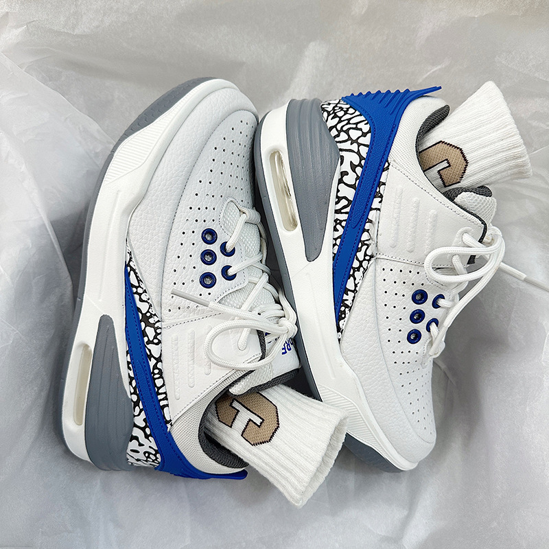 New Chic Blue Trendy Basketball Versatile for Men and Women, Couple Air Cushioned High Top Running Shoes