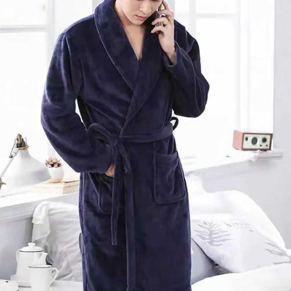 Autumn and Winter Mens Night Light Flannel Pocket Collar Long Sve Robe Large Size Thick Rotating Door Collar Bathroom W241023