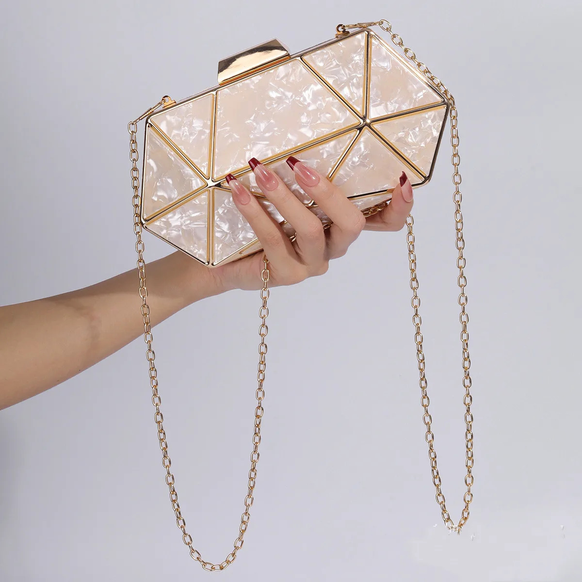 Acrylic Metal Diamond Evening Bag Womens Chain Shoulder Cross Body Bag er Handbag Party Clutch Dinner Bag 241023