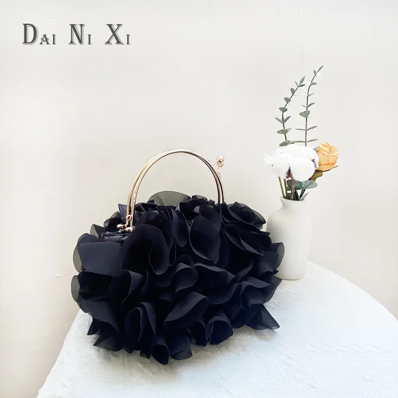 Dai Ni Xi Silk Flower Clutch Handbag Womens Bridal Handbag Metal Handbag Womens Wedding Satin Wallet 241023