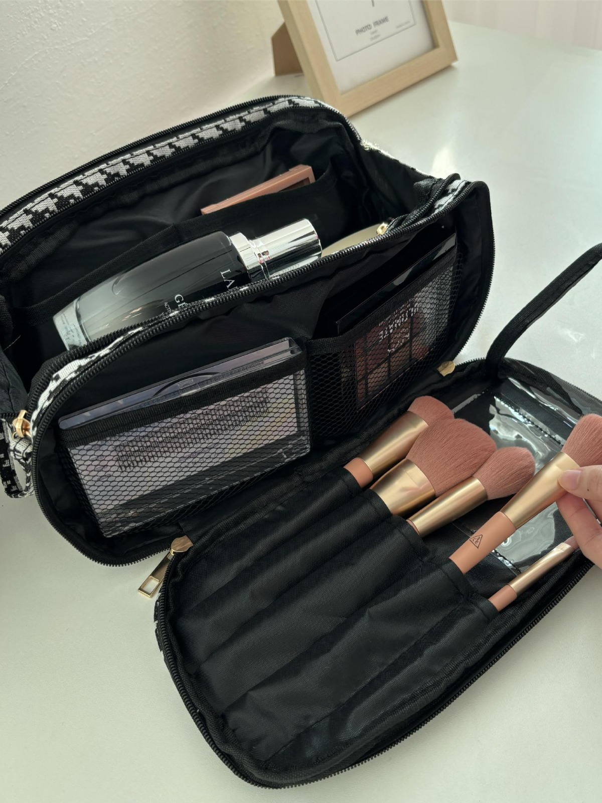 2024 designer free shipping new Makeup capacity womens cosmetic storage travel portable waterproof toiletry tote large bag