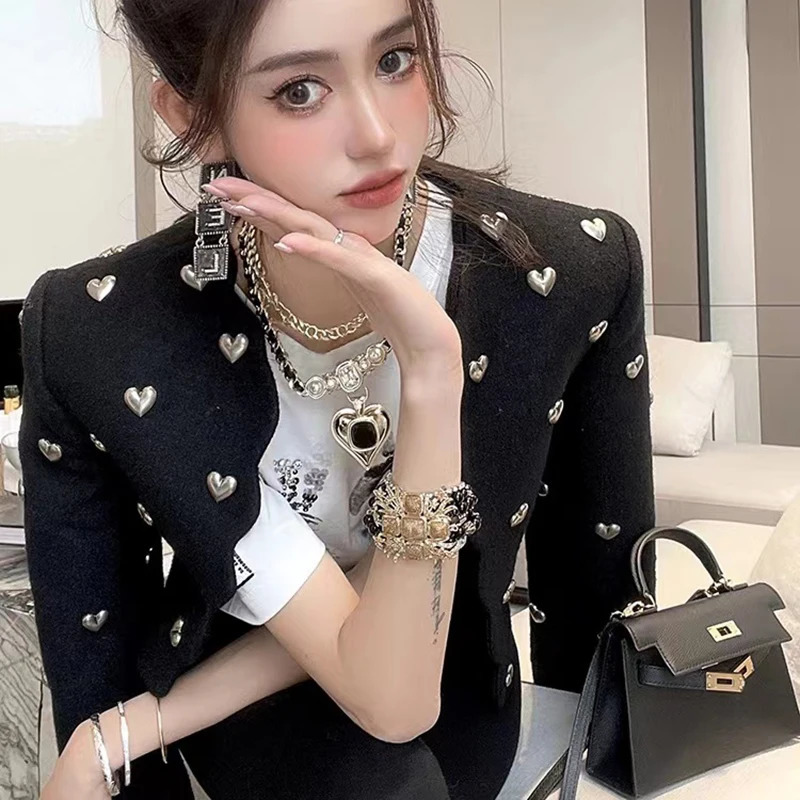 Black love coarse woolen jacket womens bead 3D fashion chic long sleeved wool autumn and winter jacket retro Korean elegant cardigan set 241023