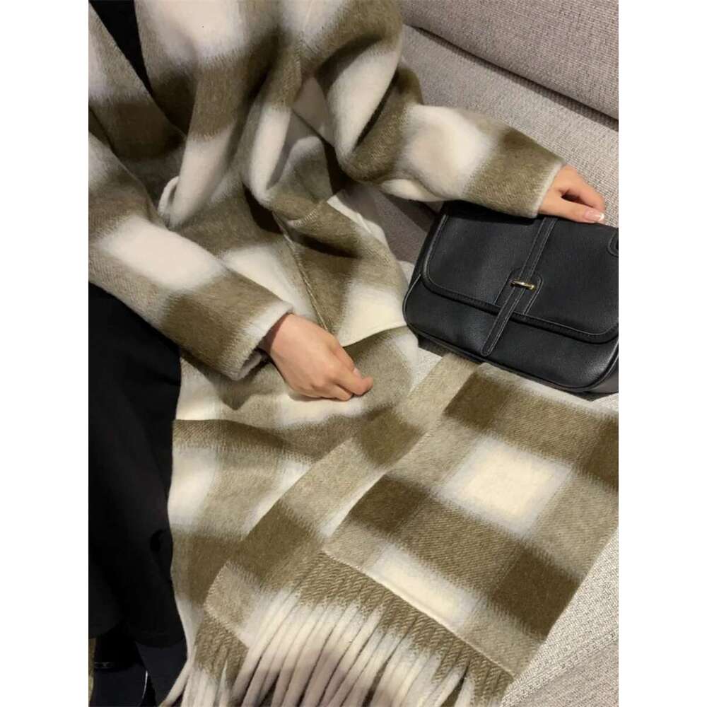 Rose Plaid Double-Sided Cashmere Horn Button Women Long Korean Version Of Loose Scarf V-Neck Woolen Coat 2023 New