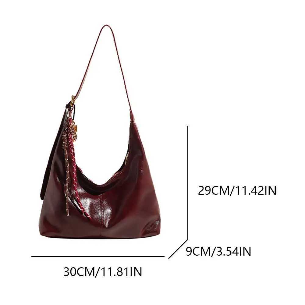 Women Pu Shoulder Bag Designer Tote Handbag Large Capacity Chic Hobo with Pendants Stylish Top Handle Outdoor Travel 241023