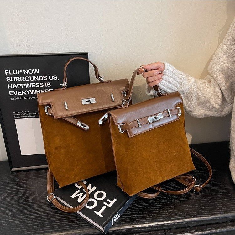 Fashion New Shoulder Bag Retro Panelled High Capacity Back Packs Leisure Versatile Handheld Backpack Winter Suede Bookbag Two Size BXP2410239 PTP5